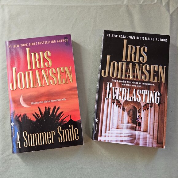 Iris Johansen - Everlasting & A Summer Smile Small Paperback 6&9 Sedikhan Series - Picture 1 of 8